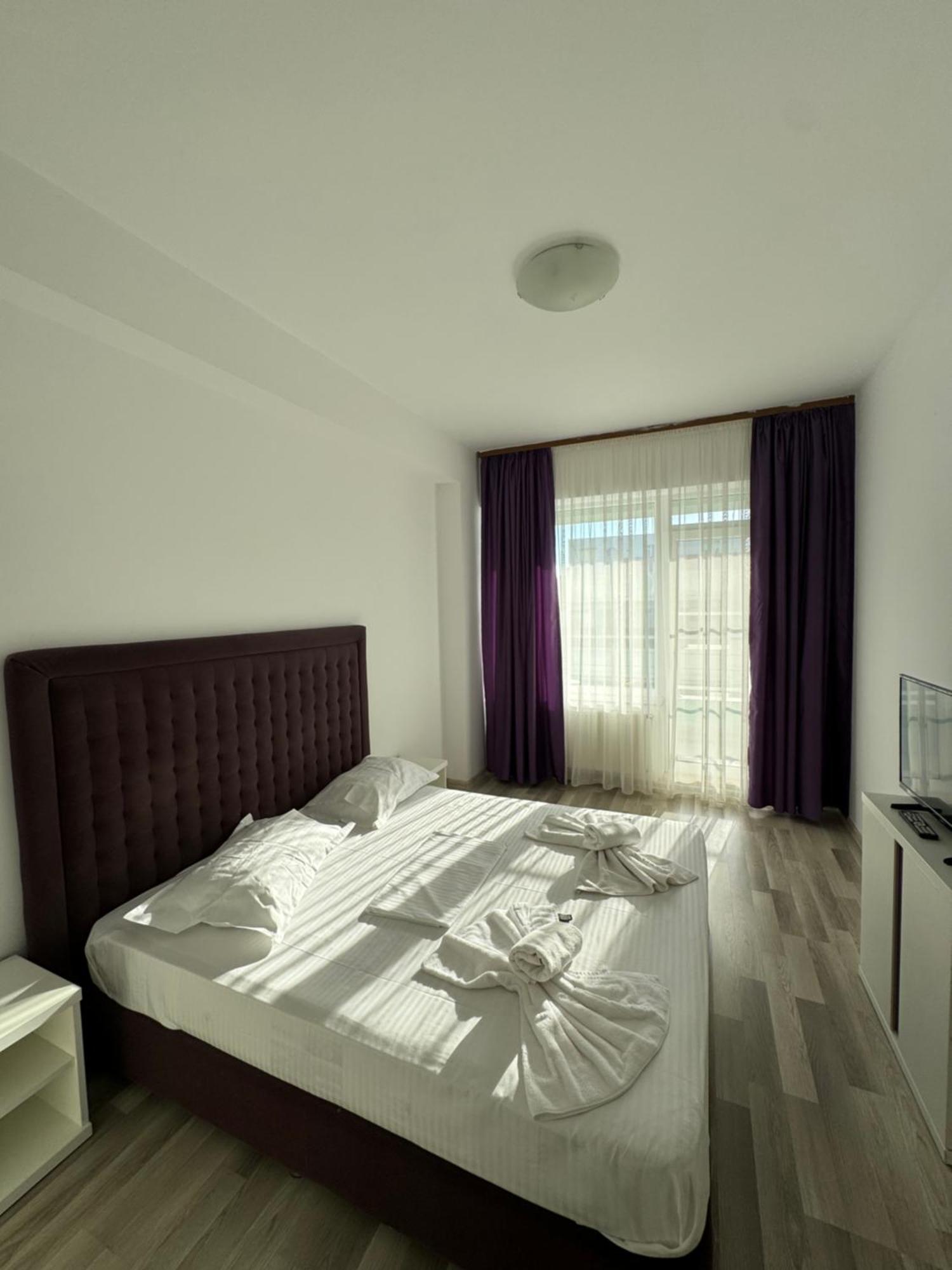 Tanya Apartments Summerland Mamaia Esterno foto